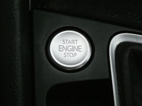 Used 2024 Volkswagen Jetta SEL image 10