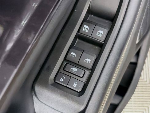Used 2021 Jeep Grand Cherokee L Laredo w/ Luxury Tech Group I AWD/4WD image 23