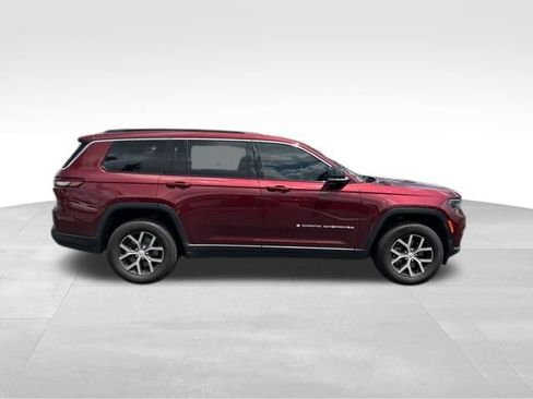 Used 2025 Jeep Grand Cherokee L Limited w/ Luxury Tech Group II AWD/4WD image 8