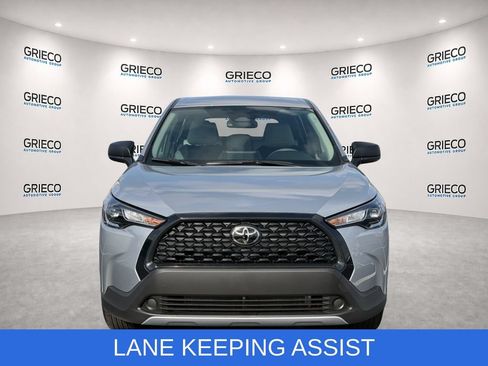 Used 2024 Toyota Corolla Cross L FWD image 2