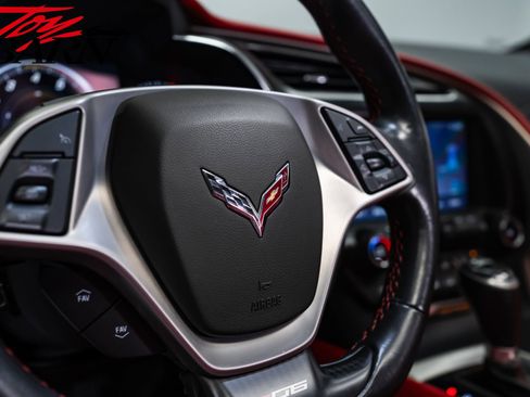 Used 2015 Chevrolet Corvette Z06 w/ 3LZ Preferred Equipment Group RWD image 41