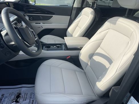 New 2026 Lincoln Nautilus Premier w/ Equipment Group 102A image 17