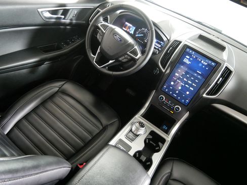 Used 2024 Ford Edge SEL w/ Convenience Package AWD/4WD image 9