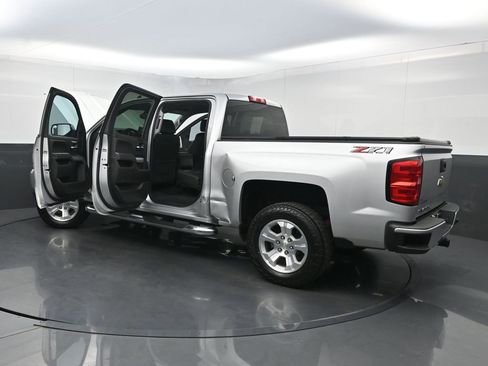 Used 2018 Chevrolet Silverado 1500 LT w/ All Star Edition image 34