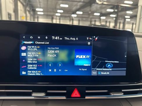 Used 2025 Hyundai Elantra SEL FWD image 29