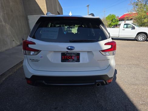 Used 2020 Subaru Forester Limited image 10