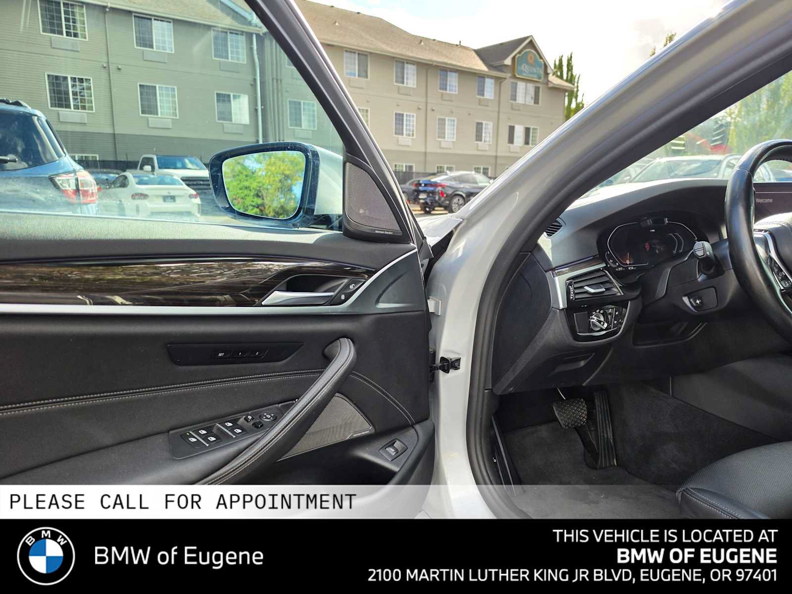 Used 2021 BMW 540i w/ Premium Package RWD image 22