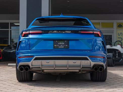 Used 2020 Lamborghini Urus image 32