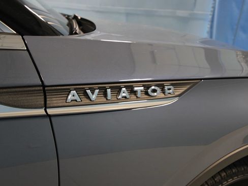 Used 2026 Lincoln Aviator AWD image 42