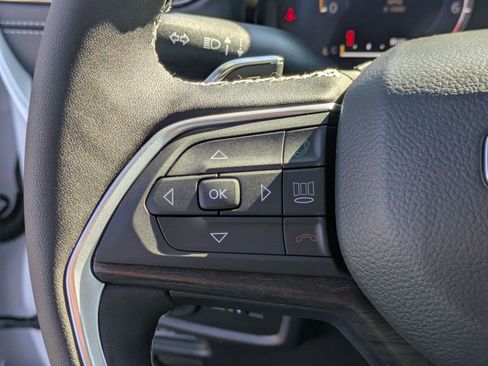 New 2026 Jeep Grand Cherokee Altitude image 15