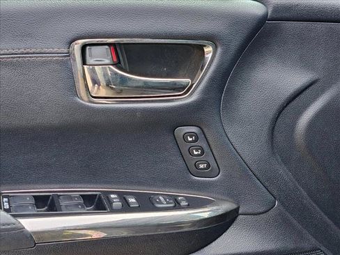 Used 2015 Toyota Avalon XLE Touring FWD image 26
