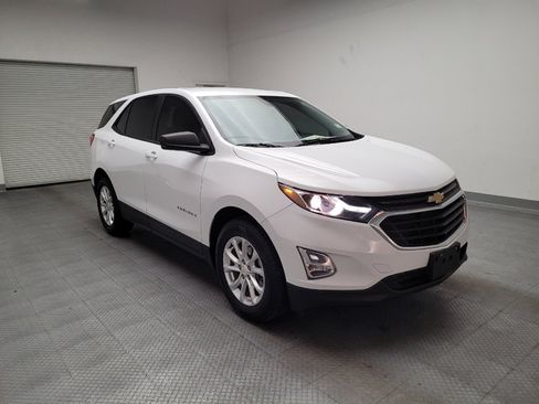 Used 2018 Chevrolet Equinox LS image 13