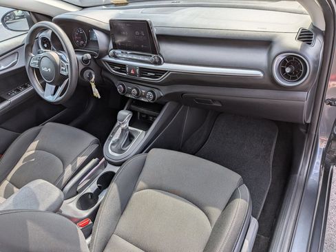 Used 2024 Kia Forte LXS FWD image 36