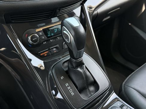 Used 2015 Ford Escape Titanium FWD image 19