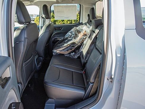 New 2026 Ford Maverick Lobo image 15