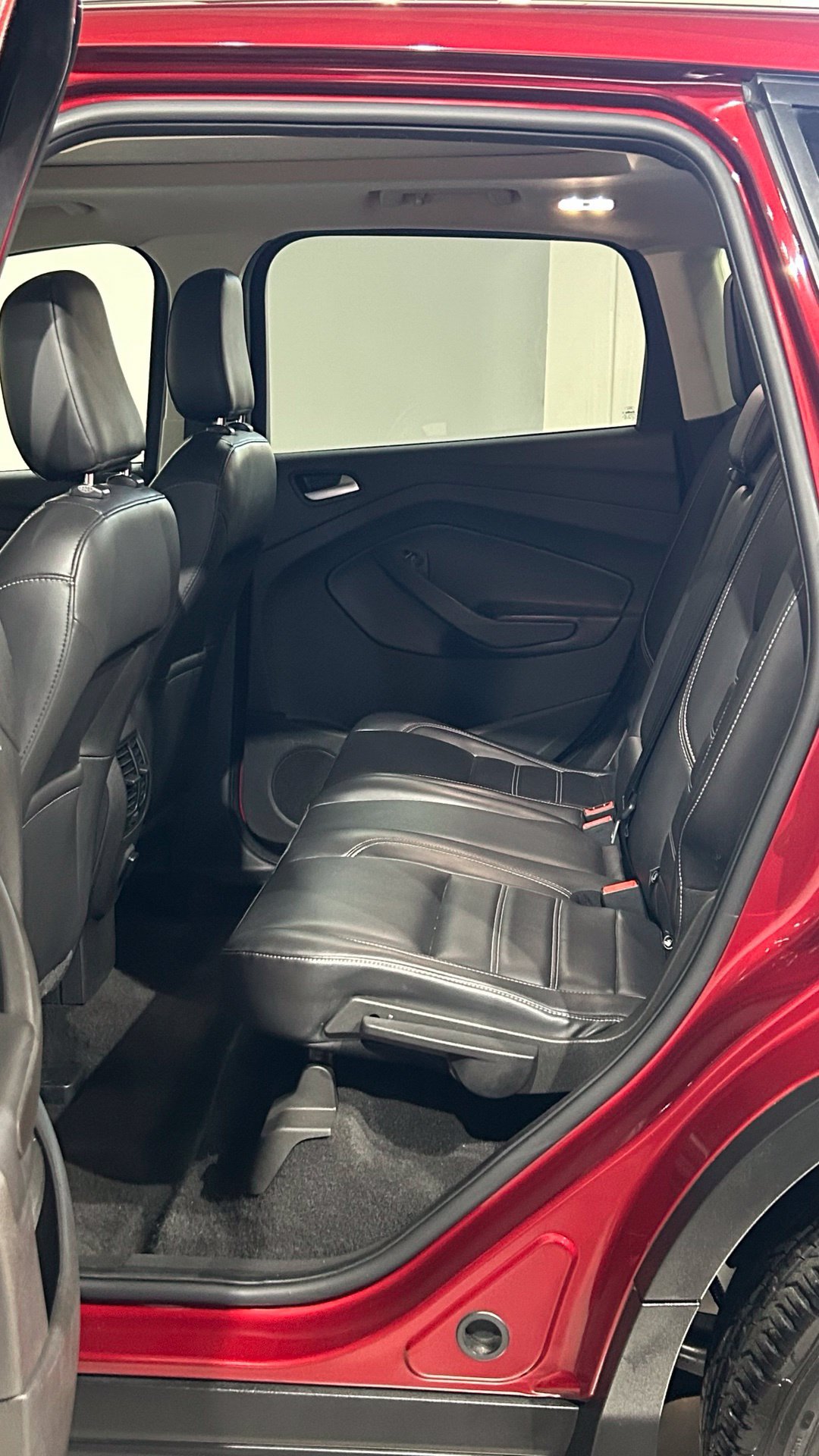 Used 2019 Ford Escape SEL AWD/4WD image 41