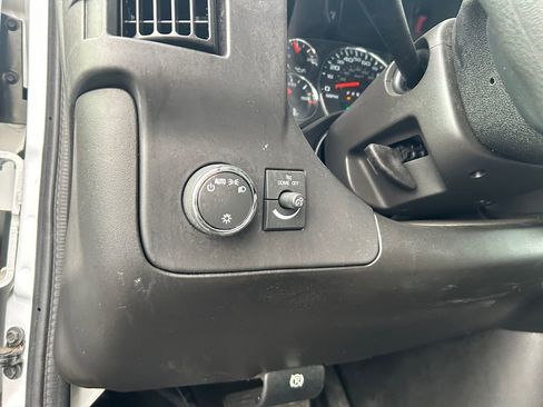 New 2025 Chevrolet Express 3500 w/ Power Convenience Package RWD image 17