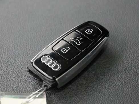 Used 2024 Audi Q7 3.0T Premium Plus AWD/4WD image 40