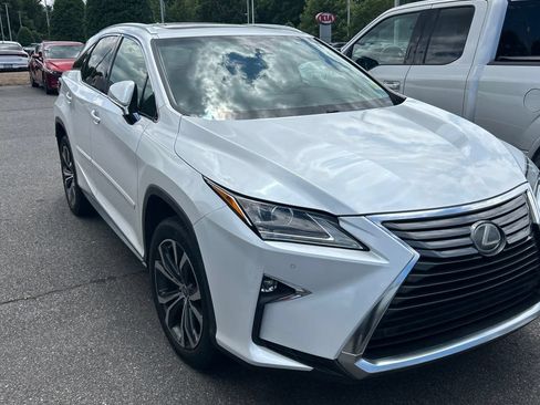 Used 2018 Lexus RX 350 FWD w/ Premium Package image 16