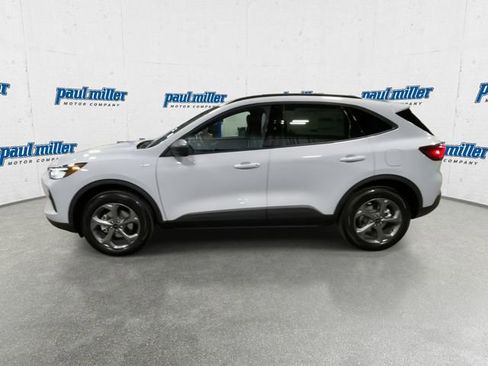 New 2026 Ford Escape ST-Line w/ Cold Weather Package AWD/4WD image 6