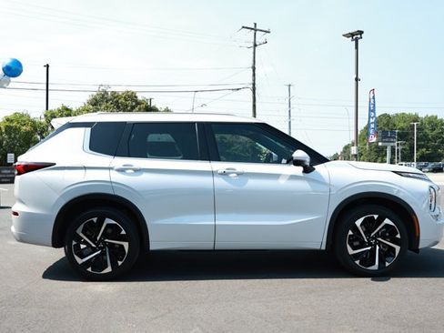 Used 2022 Mitsubishi Outlander SEL FWD image 4