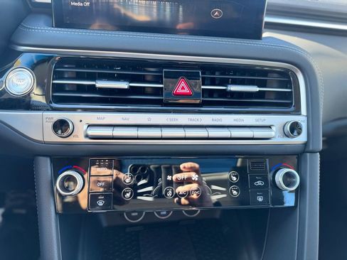 Used 2026 Genesis G70 2.5T Prestige image 15