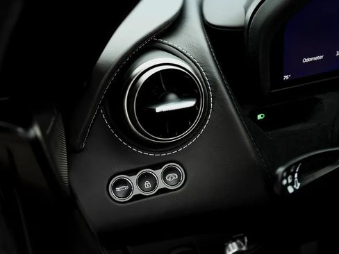 Used 2020 McLaren 720S Spider RWD image 34