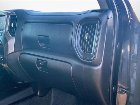 Used 2021 Chevrolet Silverado 2500 Custom w/ Custom Value Package image 15