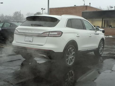 Certified 2022 Lincoln Nautilus Reserve image 7