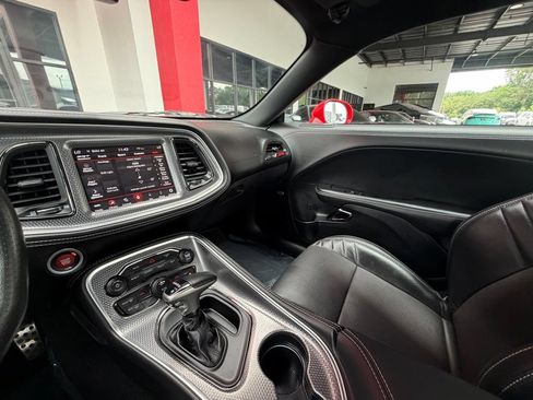 Used 2020 Dodge Challenger SRT Hellcat RWD image 25