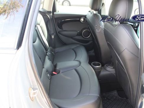 Used 2015 MINI Cooper S image 12