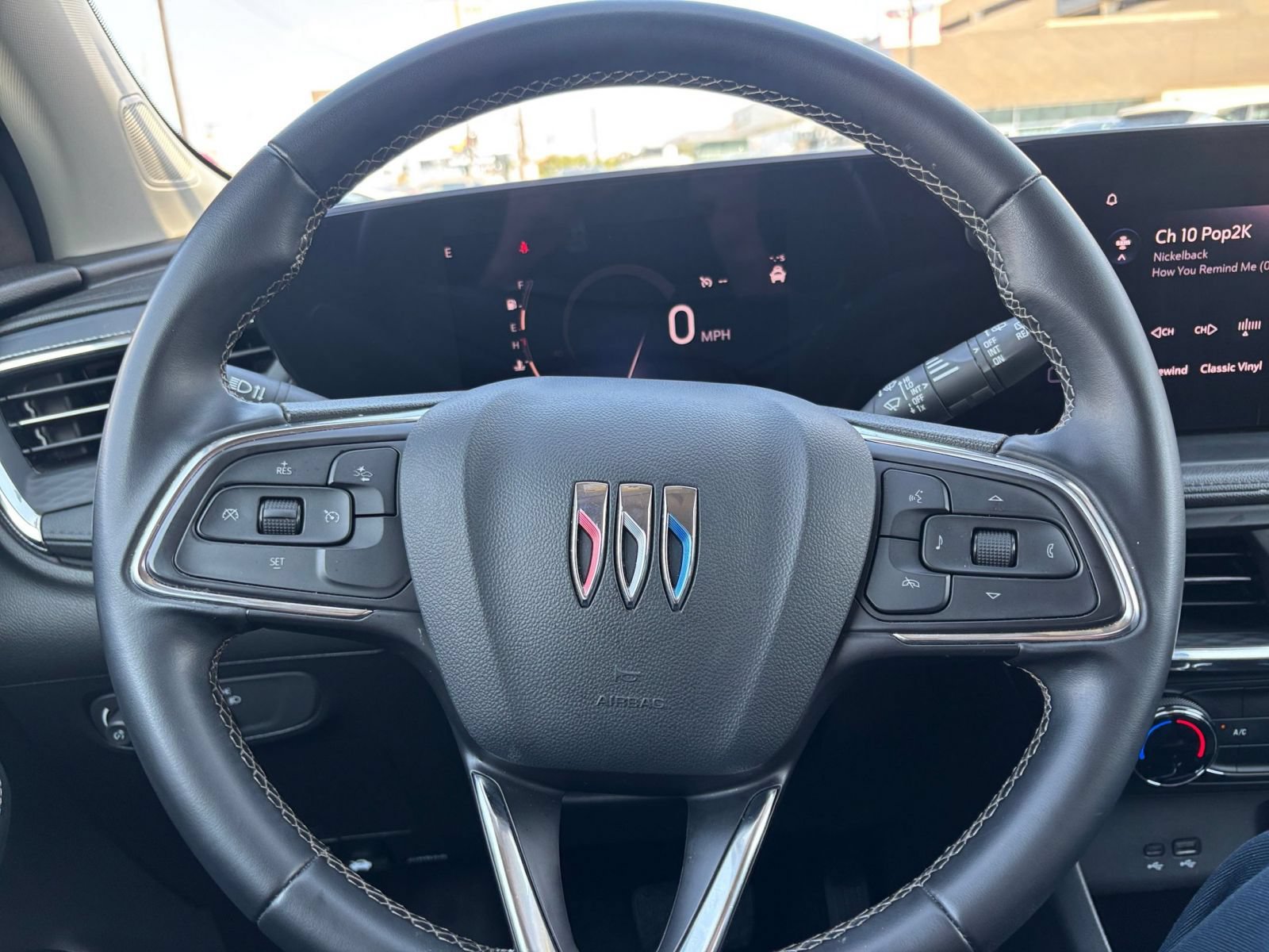 Used 2025 Buick Encore GX Preferred AWD/4WD image 26