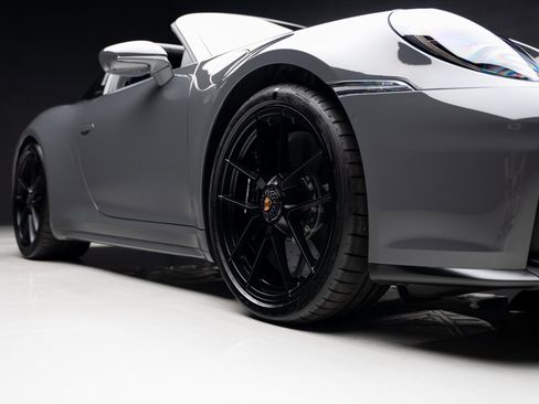 Used 2025 Porsche 911 Targa 4 GTS image 81