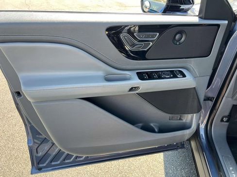 Used 2021 Lincoln Aviator Reserve w/ Equipment Group 201A AWD/4WD image 13