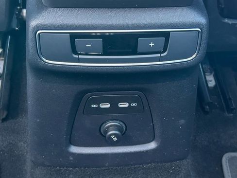 Used 2024 Audi Q4 e-tron Premium w/ Convenience Package image 64