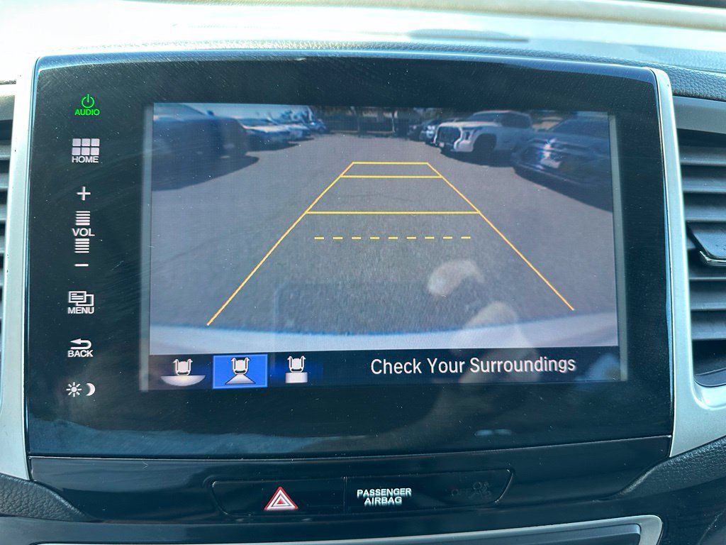 Used 2016 Honda Pilot Touring image 15