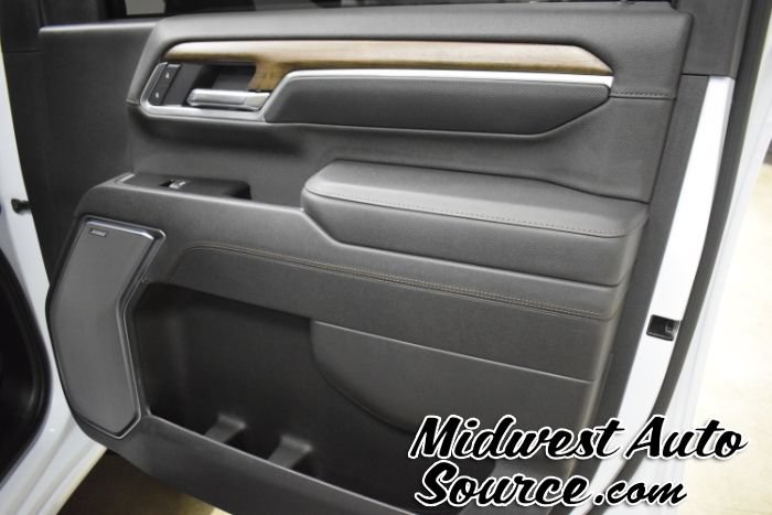 Used 2026 Chevrolet Silverado 3500 High Country w/ High Country Premium Package AWD/4WD image 38