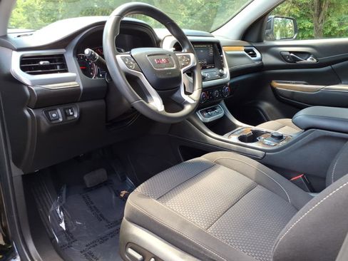 Certified 2023 GMC Acadia SLE w/ Driver Convenience Package AWD/4WD image 13