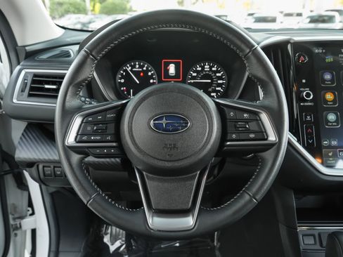 Used 2024 Subaru Ascent Premium w/ Convenience Package image 8