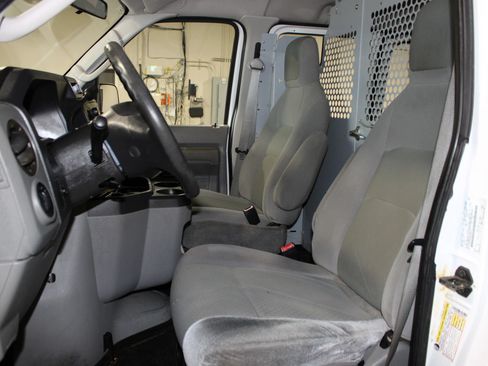 Used 2009 Ford E-150 and Econoline 150 RWD image 18
