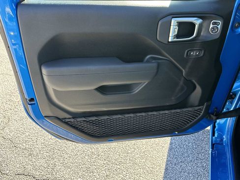 New 2026 Jeep Wrangler Sport S image 10