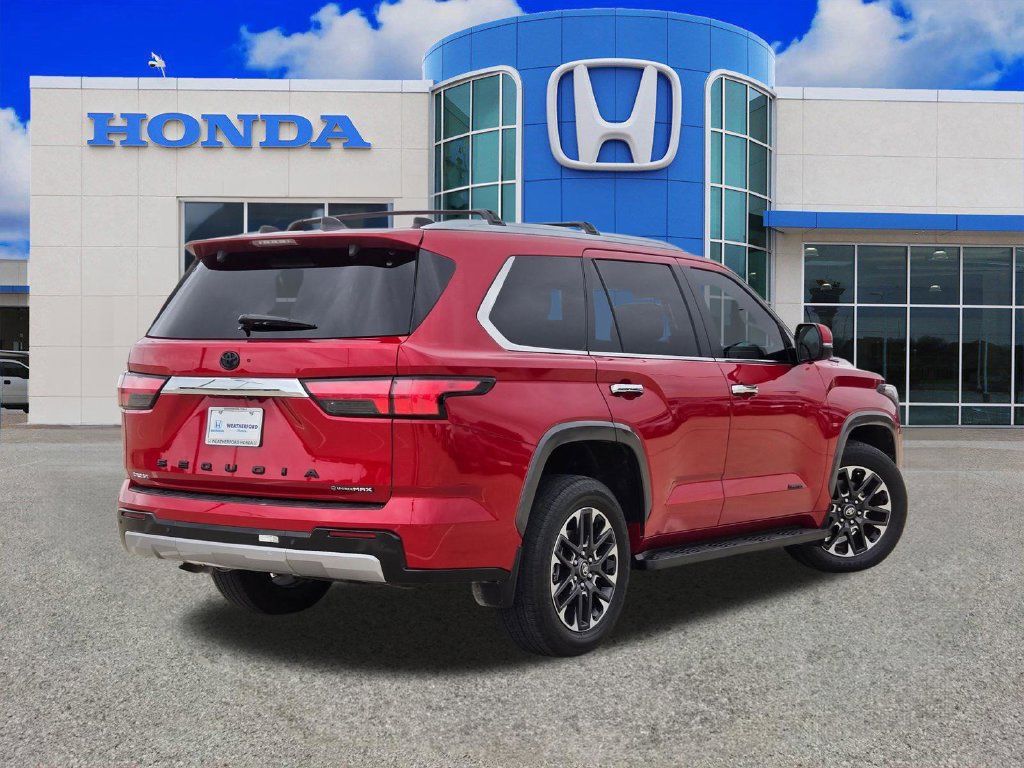 Used 2025 Toyota Sequoia Limited w/ Tow Technology Package AWD/4WD image 3