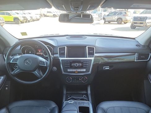 Used 2014 Mercedes-Benz GL 450 4MATIC image 21