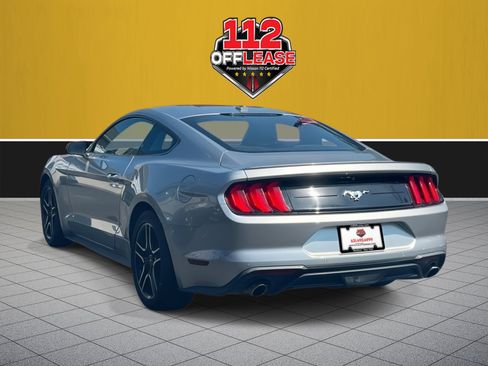 Used 2023 Ford Mustang Premium image 4