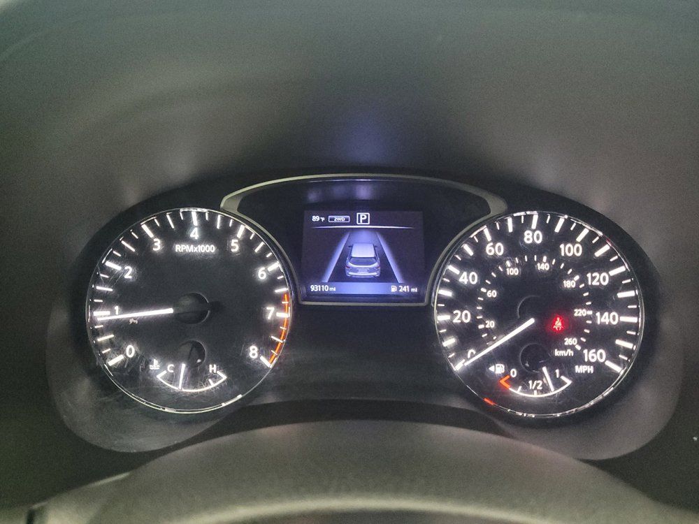 Used 2017 Nissan Pathfinder SV AWD/4WD image 23