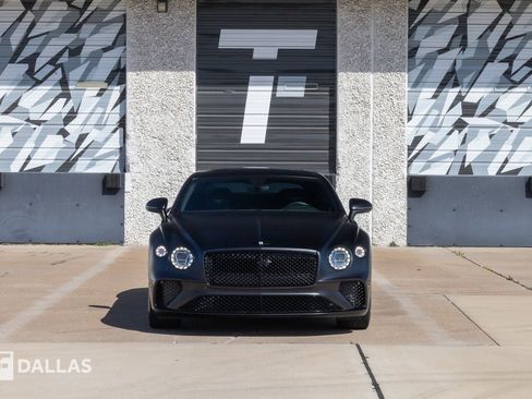 Used 2022 Bentley Continental GT image 3