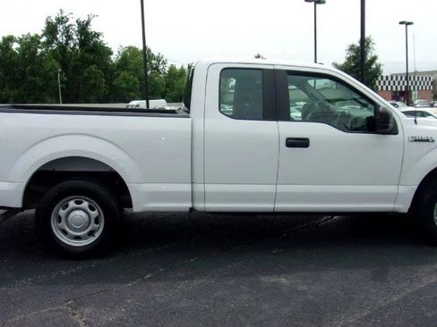 Used 2018 Ford F150 XL w/ Equipment Group 101A Mid RWD image 4