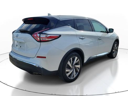 Used 2018 Nissan Murano S FWD image 2