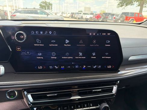 Used 2026 Chevrolet Traverse High Country AWD/4WD image 29