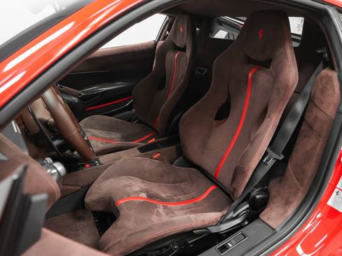 Certified 2020 Ferrari 488 Pista Coupe image 3